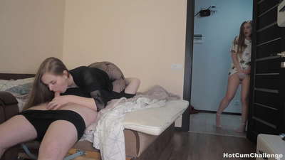 ممنوع! مان اچي رهيو آهيان جڏهن مان ڏسان ٿو ته بابا کي چوندو آهيان!